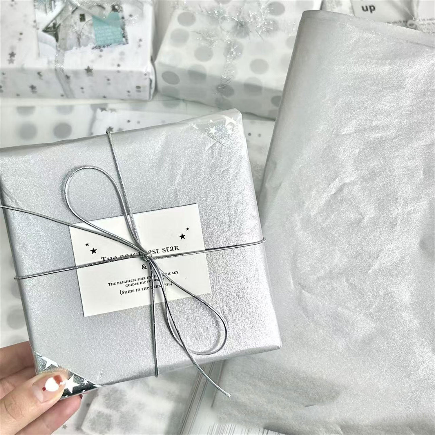 Snow Pear Paper Flower Gift Wr - Flower Wrap Kraft recension och pris
